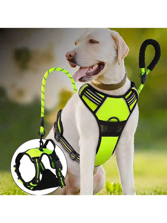 Reflective Dog Harness Set with 1.5m Leash - Breathable and Adjustable for All Dogs and Cats - Perfect for Safe Walks!